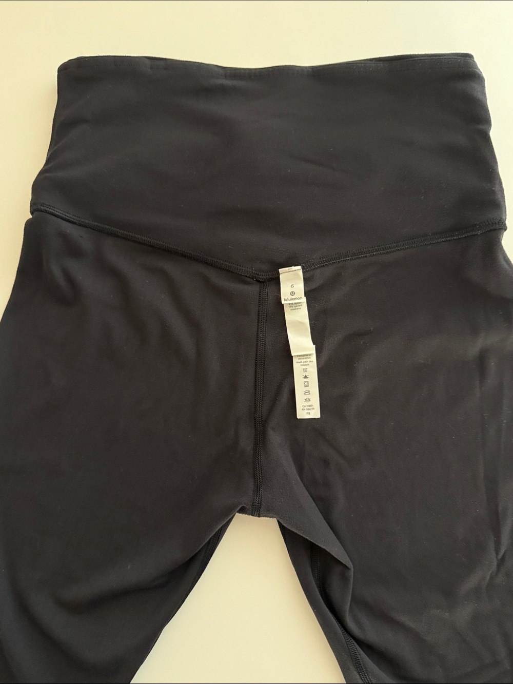Lululemon Align Black High Rise w/crisscross waist & ruching on sides Sz 6 - Picture 6 of 7